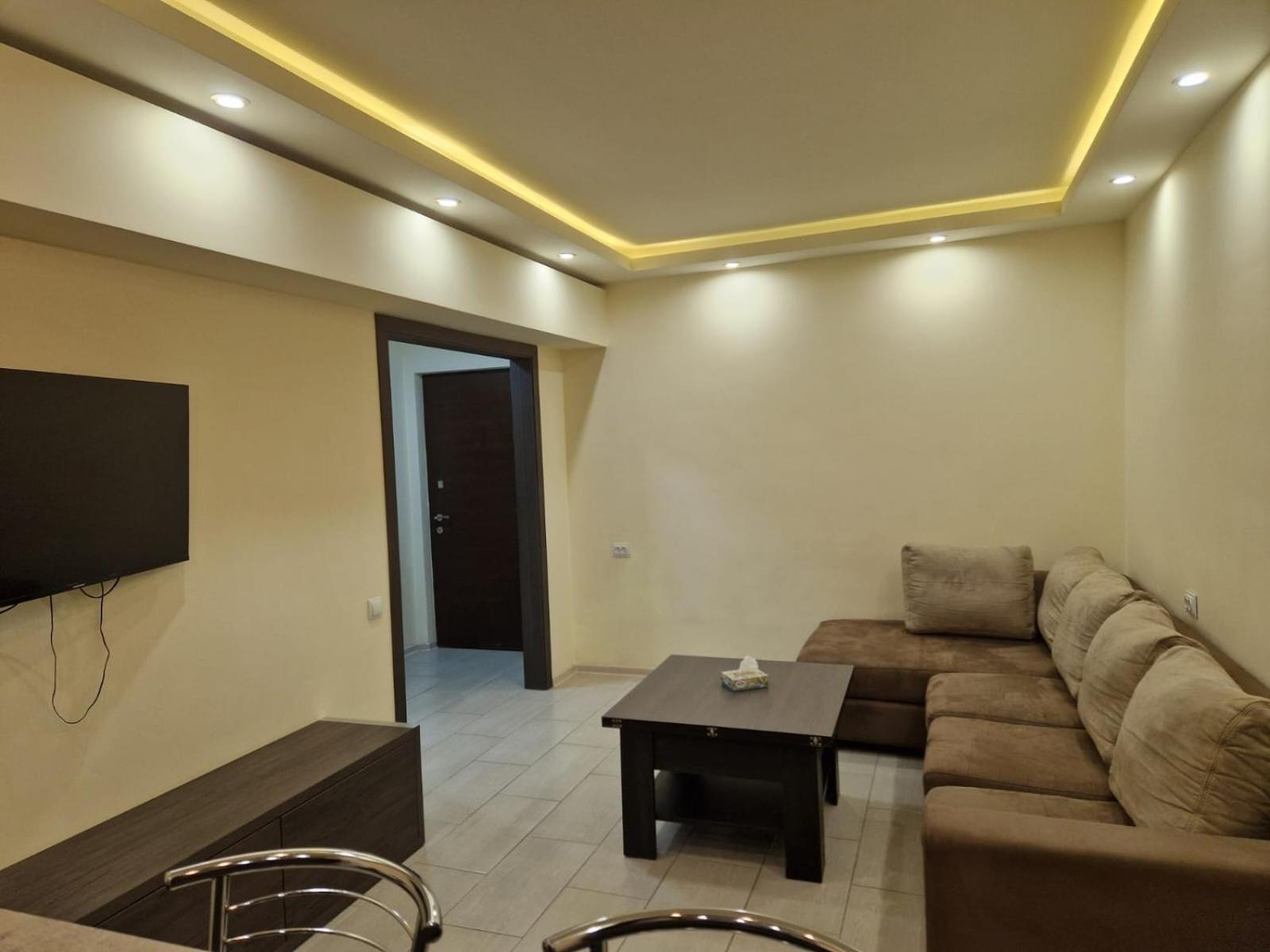 Comfortable Apartment In The Centre Of Yerevan 002 Εξωτερικό φωτογραφία